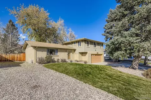 2125 S Yarrow St, Lakewood, CO 80227