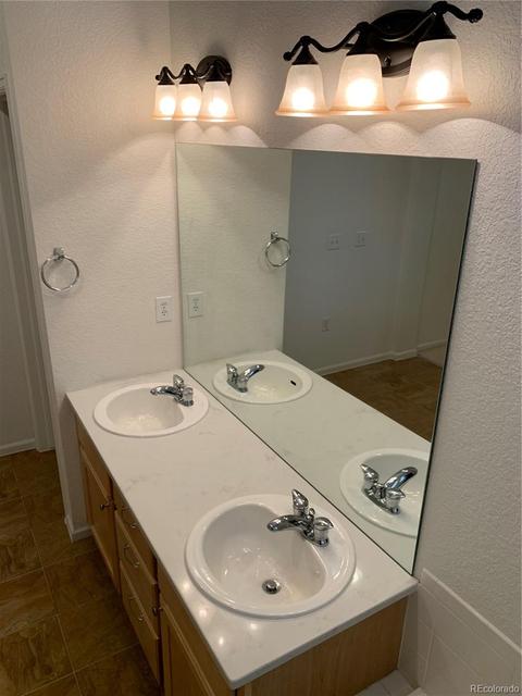 8085 E 28th Ave, Denver, CO 80238 photo 6