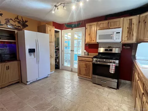 Kitchen - 187 Johnson Rd, Bailey, CO 80421 photo 2 of 2