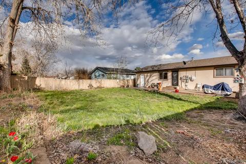 5137 Carson St, Denver, CO 80239 photo 9
