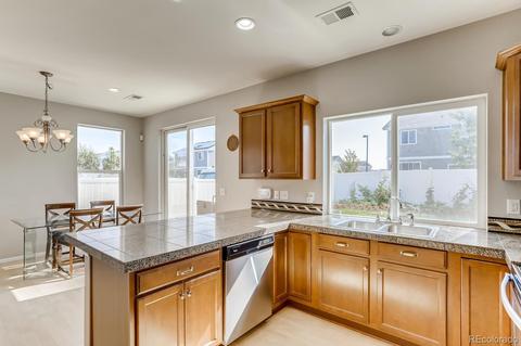 5558 Killarney Ct, Denver, CO 80249 photo 4