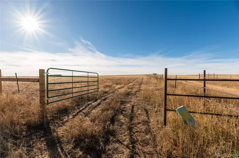 3 Harding Road, Yoder, CO 80864 photo 4
