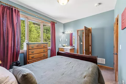 Bedroom - 640 Meisel Dr, Keystone, CO 80435 photo 4 of 10