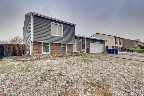 5115 Duluth Ct, Denver, CO 80239 photo 2