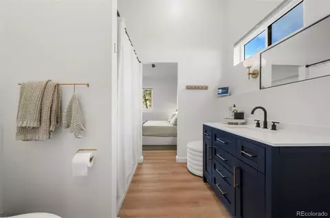 Bath - 236 Summit Dr, Bailey, CO 80421 photo 2 of 3