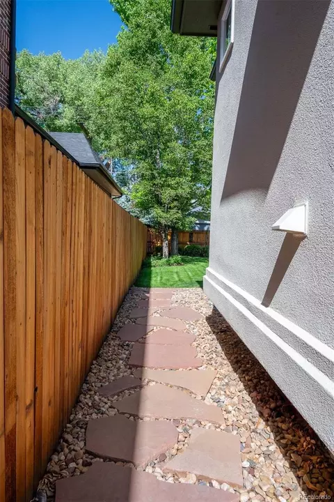 Exterior - 2425 S Monroe St, Denver, CO 80210 photo 7 of 9