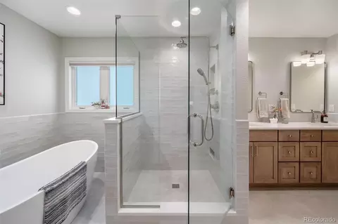 Bath - 2425 S Monroe St, Denver, CO 80210 photo 3 of 6