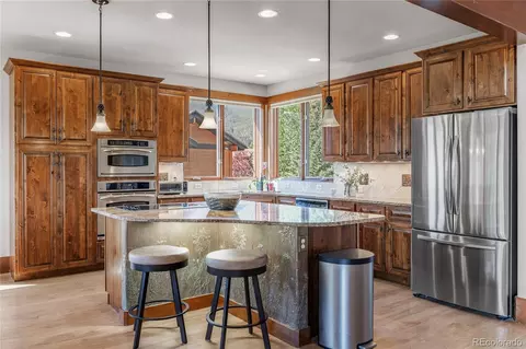 Kitchen - 84 Snow Peak Ct, Dillon, CO 80435 photo 2 of 6