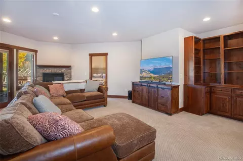 Living - 84 Snow Peak Ct, Dillon, CO 80435 photo 3 of 3