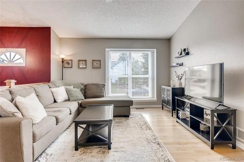 21256 E Powers Cir, Centennial, CO 80015 photo 5