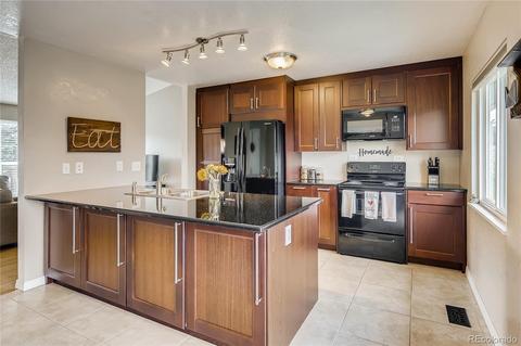 21256 E Powers Cir, Centennial, CO 80015 photo 8