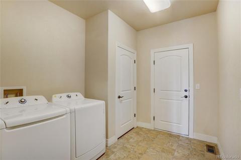 45355 Wolf Creek Dr, Bennett, CO 80102 photo 17
