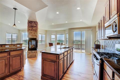 45355 Wolf Creek Dr, Bennett, CO 80102 photo 9