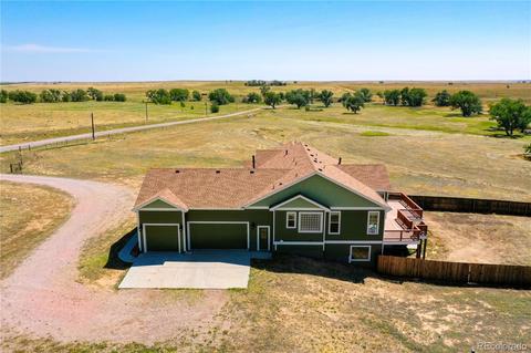 45355 Wolf Creek Dr, Bennett, CO 80102 photo 34