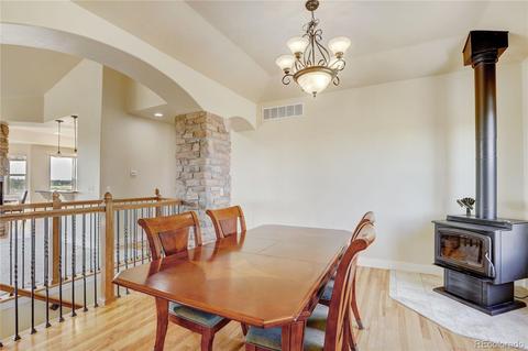 45355 Wolf Creek Dr, Bennett, CO 80102 photo 3