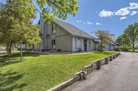 2437 S Victor St #A, Aurora, CO 80014