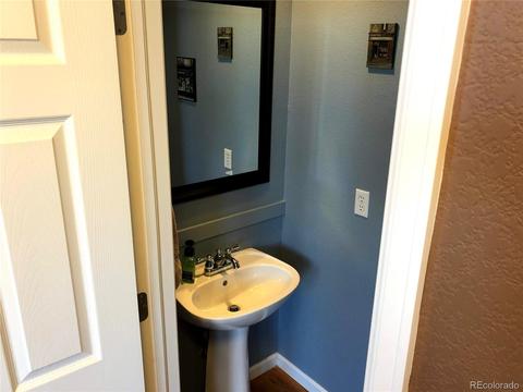 8723 E 29th Pl, Denver, CO 80238 photo 9