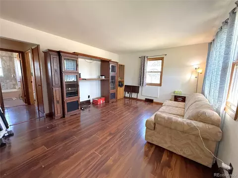 645 J Ave, Limon, CO 80828 photo 5