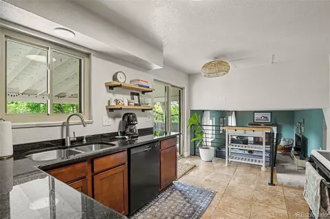 7506 Beech Ct, Arvada, CO 80005 photo 6