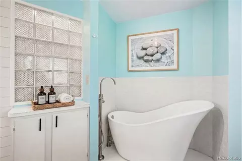 Bath - 8095 E Lehigh Ave, Denver, CO 80237 photo 2 of 4