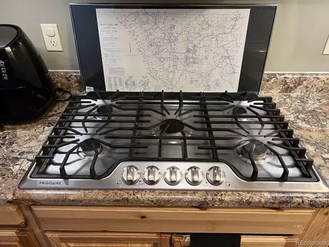 Kitchen - 1100 Kit Carson Rd, Westcliffe, CO 81252 photo 3 of 3
