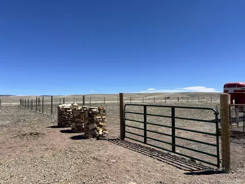View/Area - 1100 Kit Carson Rd, Westcliffe, CO 81252 photo 4 of 9