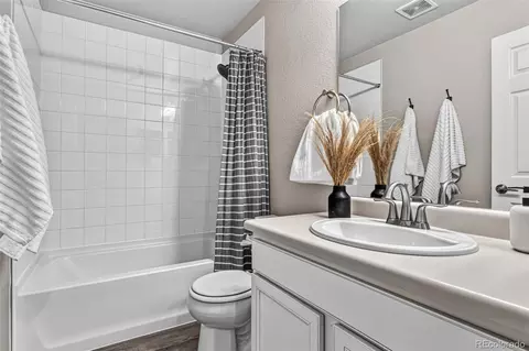 Bath - 16195 E Warner Dr, Denver, CO 80239 photo 2 of 2