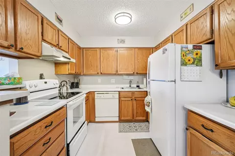 331 Wright St #304, Lakewood, CO 80228 photo 10