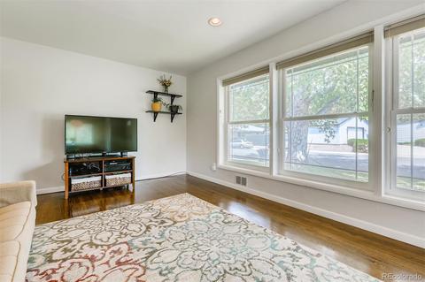 4398 E La Salle Pl, Denver, CO 80222 photo 3