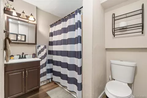 Bath - 18983 E 16th Pl, Aurora, CO 80011 photo 1 of 2
