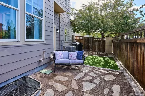 Exterior - 11053 E 28th Pl, Denver, CO 80238 photo 7 of 8