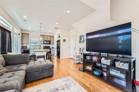 26258 E Maple Dr, Aurora, CO 80018 photo 6