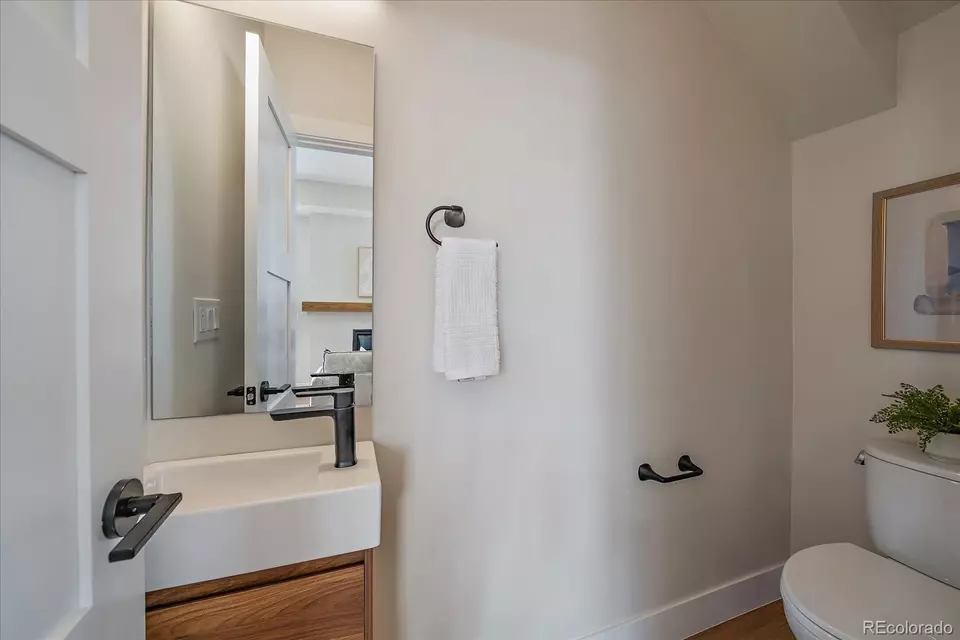 Bath - 1372 Lowell Blvd #1, Denver, CO 80204 photo 1 of 5