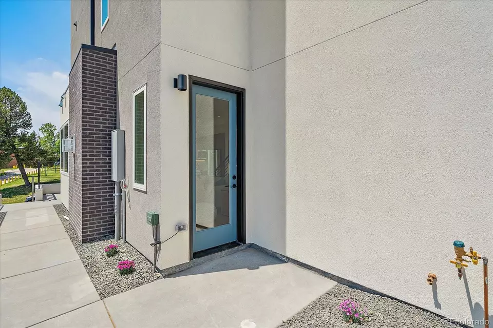 Exterior - 1372 Lowell Blvd #1, Denver, CO 80204 photo 2 of 3