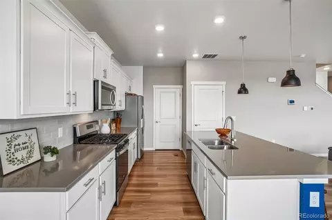 Kitchen - 18028 Dandy Brush Ln, Parker, CO 80134 photo 3 of 4