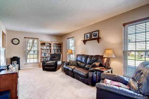 2402 S Eagle Way, Aurora, CO 80014 photo 9