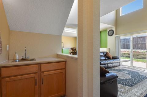 20712 E 38th Pl, Denver, CO 80249 photo 9