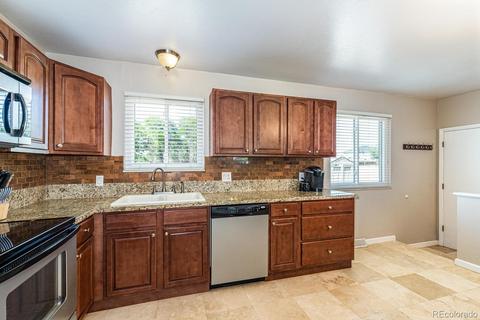 4335 S Eagle Cir, Aurora, CO 80015 photo 6