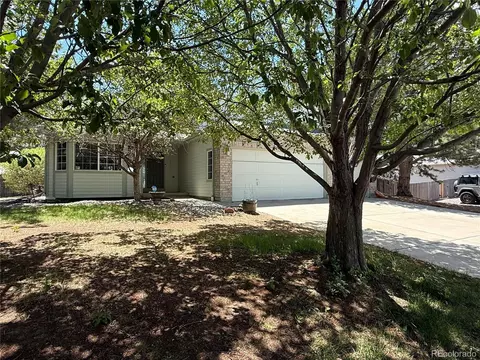 4788 Falcon Dr, Longmont, CO 80504