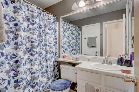18767 E Carmel Cir, Aurora, CO 80011 photo 6