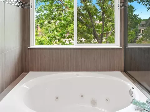 Bath - 14044 E Temple Dr, Aurora, CO 80015 photo 6 of 11