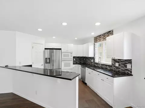 Kitchen - 14044 E Temple Dr, Aurora, CO 80015 photo 1 of 6
