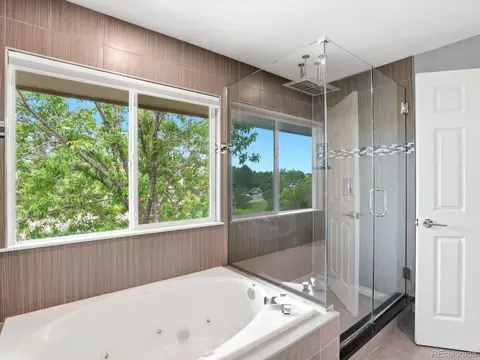 Bath - 14044 E Temple Dr, Aurora, CO 80015 photo 5 of 11