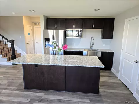 Kitchen - 24573 E Mineral Dr, Aurora, CO 80016 photo 4 of 5