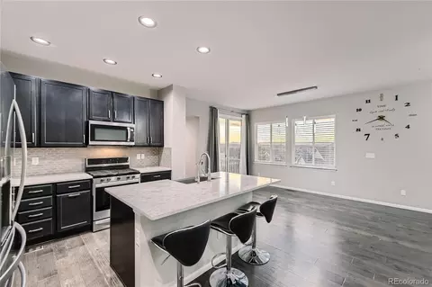 Kitchen - 24573 E Mineral Dr, Aurora, CO 80016 photo 2 of 5