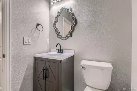 Bath - 24573 E Mineral Dr, Aurora, CO 80016 photo 1 of 5