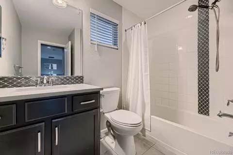 Bath - 24573 E Mineral Dr, Aurora, CO 80016 photo 4 of 5