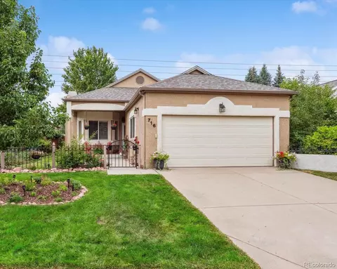 716 Club Cir, Louisville, CO 80027