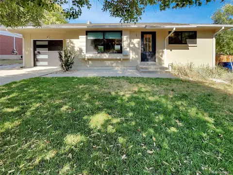 345 S Xanadu St, Aurora, CO 80012