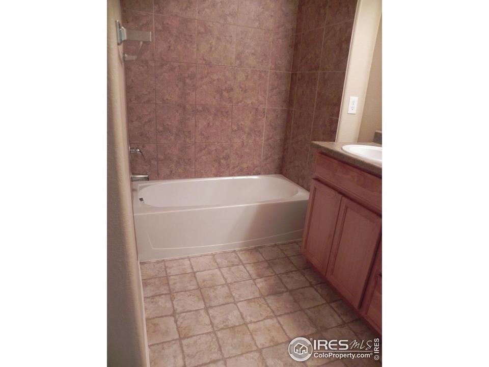  175 Carina Cir #102, Loveland, CO 80537 photo 13